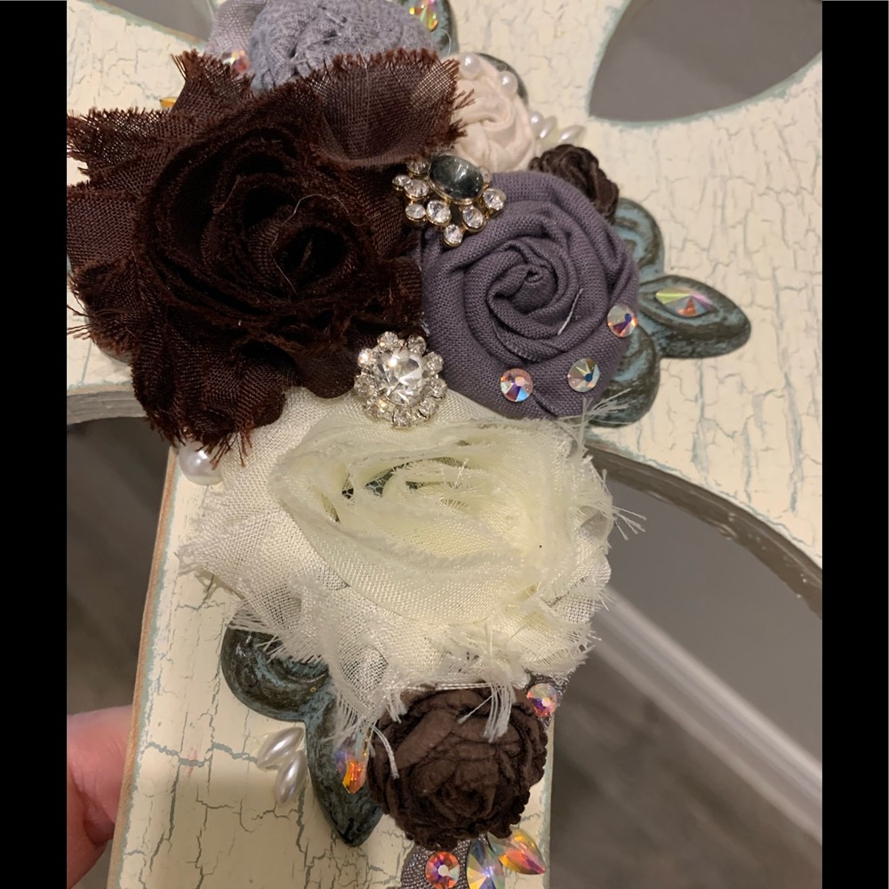 Gorgeous handmade cross